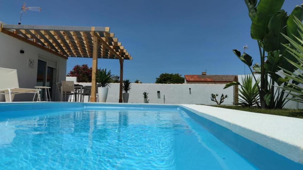 Palapa Garden Alojamientos, Piscina Privada Y Cerca Del Mar Chiclana de la Frontera Exterior photo