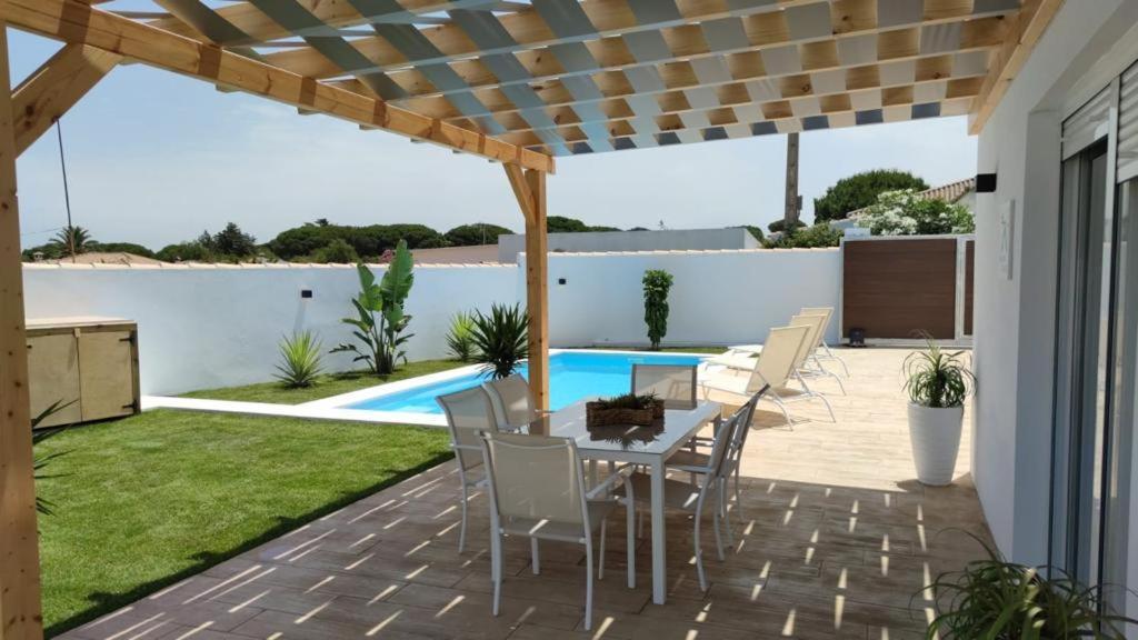 Palapa Garden Alojamientos, Piscina Privada Y Cerca Del Mar Chiclana de la Frontera Exterior photo